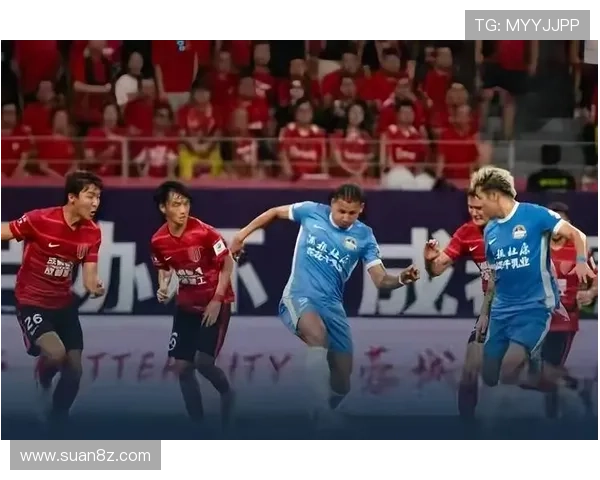 中超最新积分榜解析海港继续领跑蓉城紧随其后申花争夺榜首机会仍在