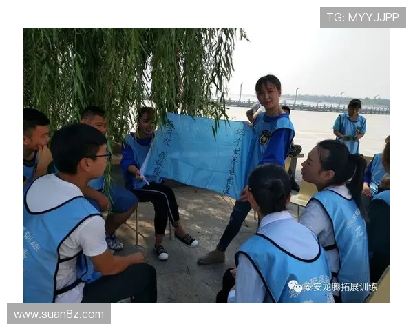 助攻内托展现团队默契吉滕斯坚信训练成果将助力更好表现